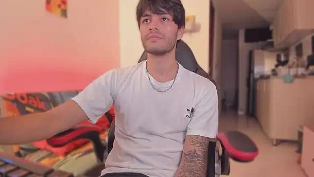 justin stark7 online show from 11/07/25, 11:05