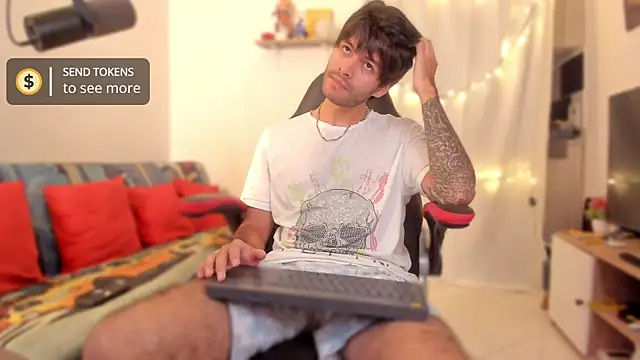 justin stark7 online show from 12/03/25, 09:24