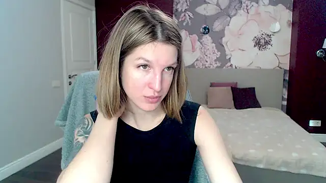 EmilyWalkeri online show from 01/15/25, 07:48