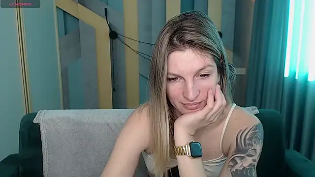 EmilyWalkeri online show from 02/10/26, 08:07