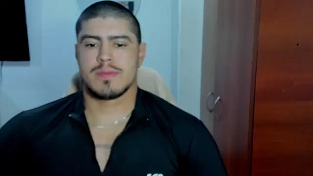 Snapshot of Baltazar_Dupont chatting on 12/20/25, 11:50 Baltazar Dupont online show from 12/20/25, 11:50