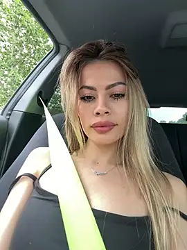 Natalimuur online show from 06/06/26, 03:06
