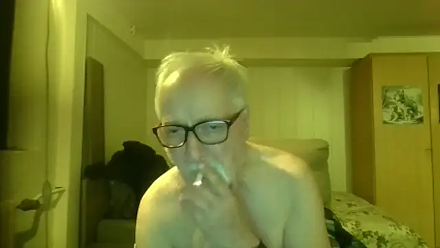 Snapshot of Sammy1660 chatting on 04/24/26, 10:23 Sammy1660 online show from 04/24/26, 10:23