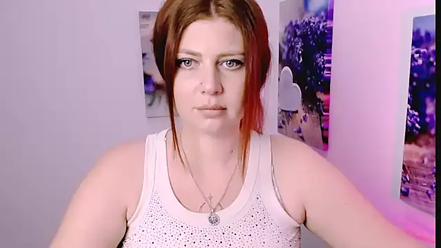 Snapshot of Lizzy_Love chatting on 11/30/25, 01:48 Lizzy Love online show from 11/30/25, 01:48