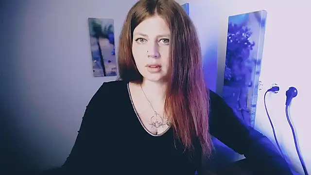 Snapshot of Lizzy_Love chatting on 04/16/26, 06:52 Lizzy Love online show from 04/16/26, 06:52