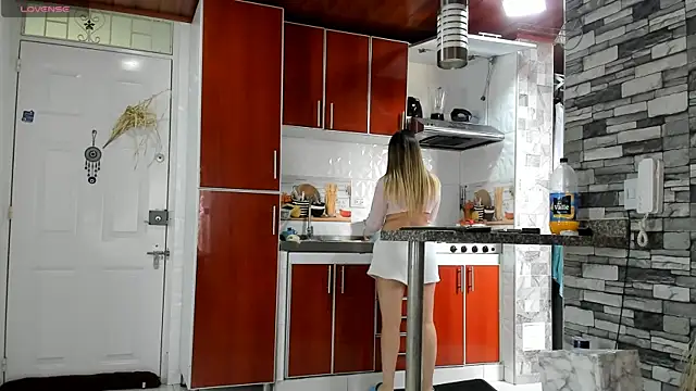 Snapshot of cindy_love2 chatting on 10/14/25, 02:51 cindy love2 online show from 10/14/25, 02:51