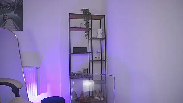 FoxieJullia online show from 12/19/24, 06:01