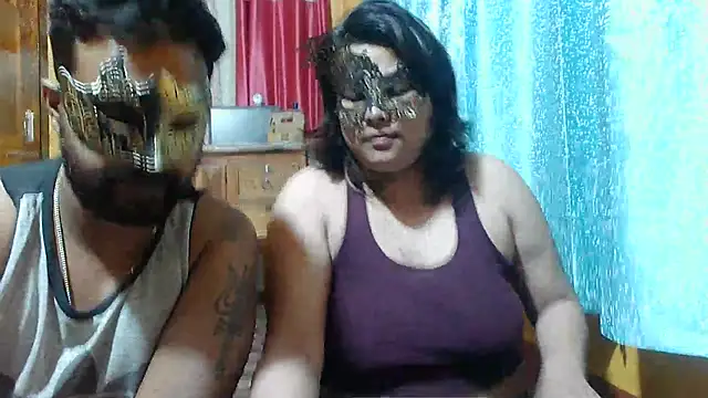 Cutehornycouples online show from 02/19/25, 06:32