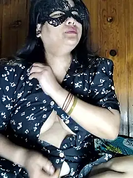 Cutehornycouples online show from 06/04/26, 05:46