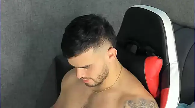 Ricardogo19 online show from 01/11/25, 03:23