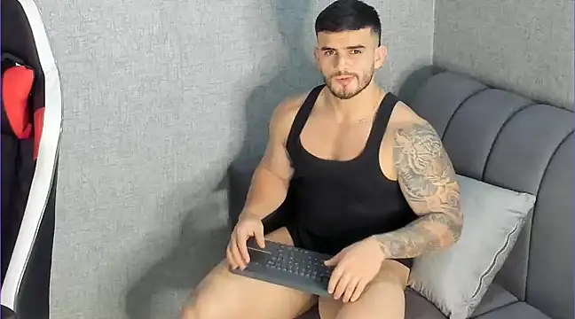 Ricardogo19 online show from 01/13/25, 01:23