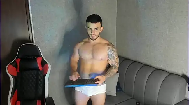 Ricardogo19 online show from 01/25/25, 03:40