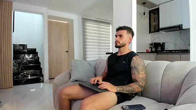 Ricardogo19 online show from 07/26/26, 05:20