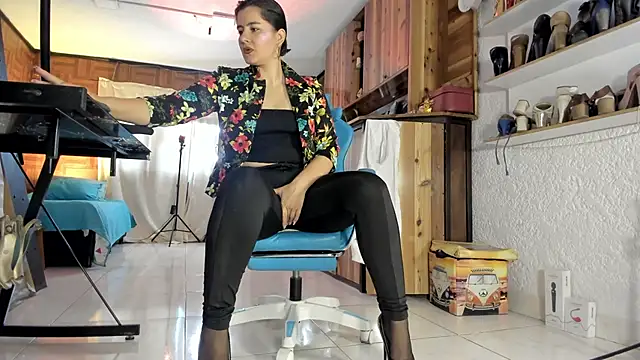Cristina Vanegas631 online show from 05/28/26, 07:44
