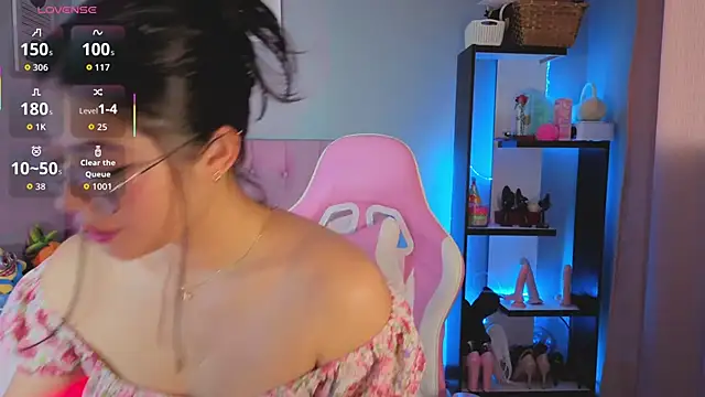 LoaLuxury online show from 11/24/25, 04:18