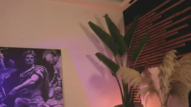 Logan Varela online show from 02/02/25, 01:45