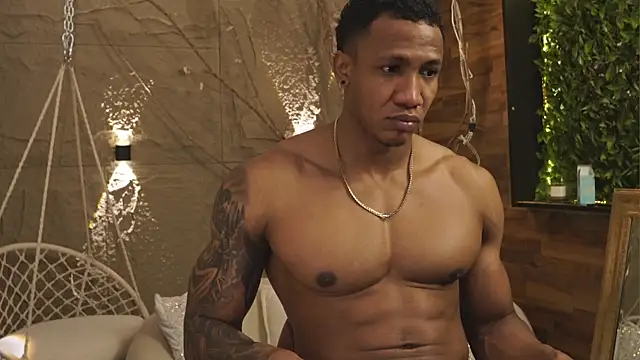 Logan Varela online show from 09/18/25, 03:14