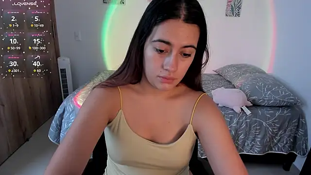 Snapshot of Agatha_Vixen chatting on 11/14/25, 01:10 Agatha Vixen online show from 11/14/25, 01:10