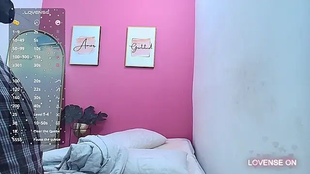 yourcuteneighbourr online show from 12/11/24, 03:02