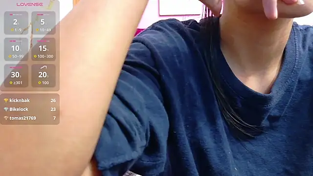 yourcuteneighbourr online show from 06/26/26, 03:00