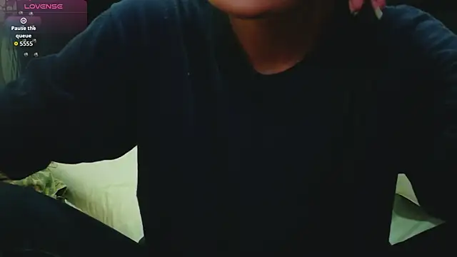 yourcuteneighbourr online show from 07/18/26, 03:00