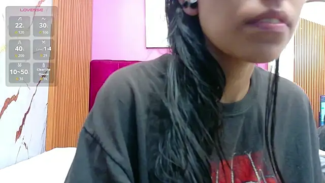 yourcuteneighbourr online show from 07/31/26, 03:06