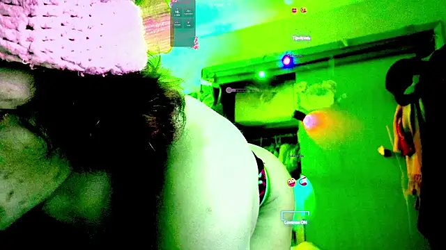 Snapshot of gurlnips chatting on 02/08/25, 06:12 gurlnips online show from 02/08/25, 06:12