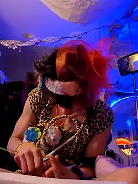 Snapshot of gurlnips chatting on 02/12/25, 03:05 gurlnips online show from 02/12/25, 03:05