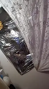 Snapshot of gurlnips chatting on 02/13/25, 11:17 gurlnips online show from 02/13/25, 11:17