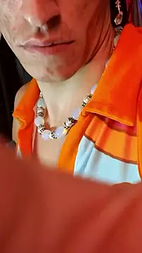 Snapshot of gurlnips chatting on 09/12/25, 02:50 gurlnips online show from 09/12/25, 02:50