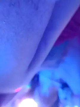 Snapshot of gurlnips chatting on 09/28/25, 11:04 gurlnips online show from 09/28/25, 11:04