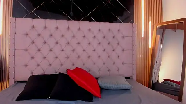 ShanellBlack online show from 11/27/25, 04:47