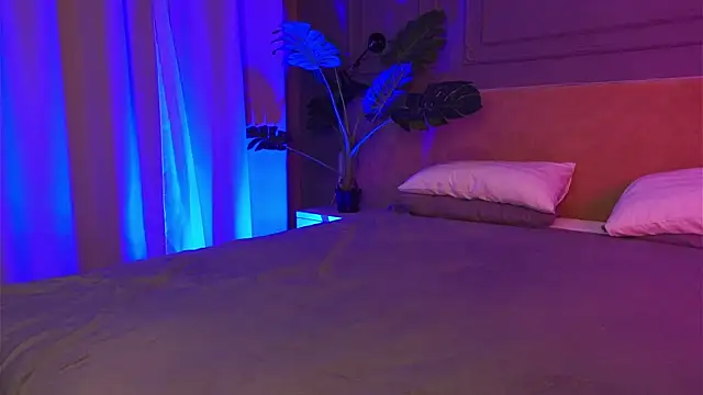 Snapshot of Liv_Fay chatting on 10/10/25, 06:51 Liv Fay online show from 10/10/25, 06:51