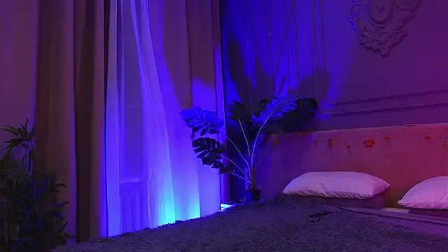 Snapshot of Liv_Fay chatting on 10/23/25, 04:50 Liv Fay online show from 10/23/25, 04:50