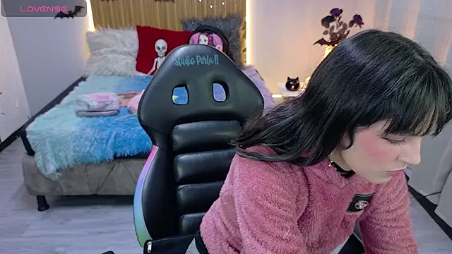 sailor moon07 online show from 10/10/25, 05:06