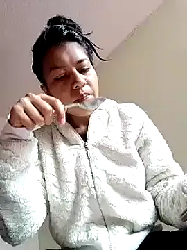 Tiphanydirty3 online show from 02/11/25, 06:01