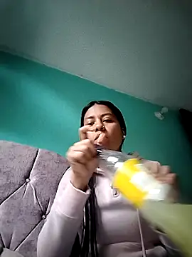 Tiphanydirty3 online show from 02/17/25, 08:58
