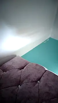 Snapshot of Tiphanydirty3 chatting on 10/29/25, 06:42 Tiphanydirty3 online show from 10/29/25, 06:42