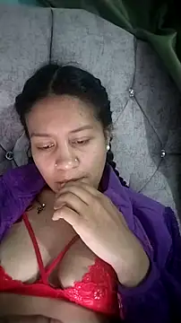 Snapshot of Tiphanydirty3 chatting on 11/21/25, 06:23 Tiphanydirty3 online show from 11/21/25, 06:23