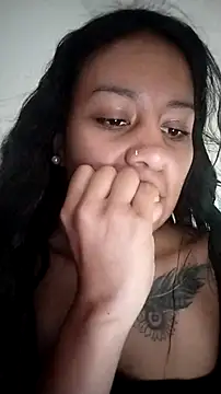 Snapshot of Tiphanydirty3 chatting on 11/26/25, 06:09 Tiphanydirty3 online show from 11/26/25, 06:09