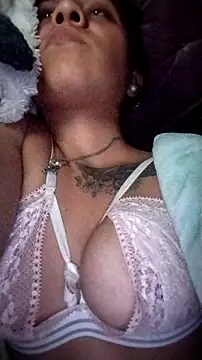 Snapshot of Tiphanydirty3 chatting on 11/28/25, 06:38 Tiphanydirty3 online show from 11/28/25, 06:38