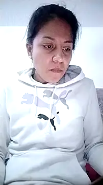 Snapshot of Tiphanydirty3 chatting on 02/04/26, 02:06 Tiphanydirty3 online show from 02/04/26, 02:06