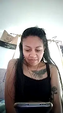 Snapshot of Tiphanydirty3 chatting on 04/18/26, 07:58 Tiphanydirty3 online show from 04/18/26, 07:58