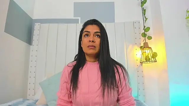 Snapshot of hannah_gray chatting on 10/13/25, 11:10 hannah gray online show from 10/13/25, 11:10