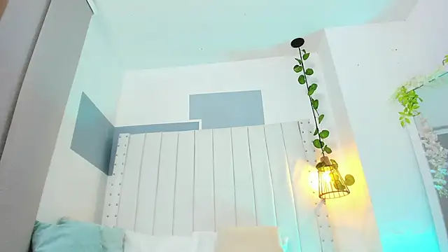 Snapshot of hannah_gray chatting on 10/17/25, 11:13 hannah gray online show from 10/17/25, 11:13