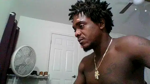 Snapshot of Hugedick0071 chatting on 10/22/25, 08:14 Hugedick0071 online show from 10/22/25, 08:14