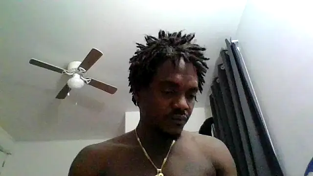 Snapshot of Hugedick0071 chatting on 10/27/25, 01:48 Hugedick0071 online show from 10/27/25, 01:48