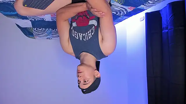 Snapshot of Alan_hadid1 chatting on 09/23/25, 10:57 Alan hadid1 online show from 09/23/25, 10:57