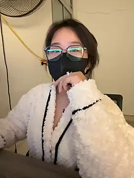 Snapshot of Jenni_nana chatting on 12/14/24, 07:03 Jenni nana online show from 12/14/24, 07:03