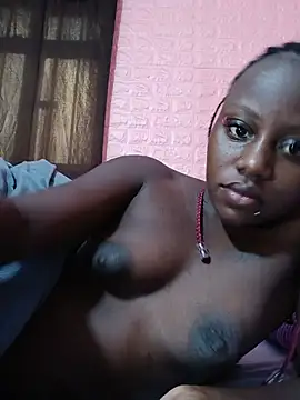 Snapshot of sexybree_ chatting on 07/02/26, 01:28 sexybree online show from 07/02/26, 01:28